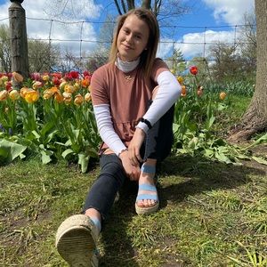 Meet your Posher, Marissa